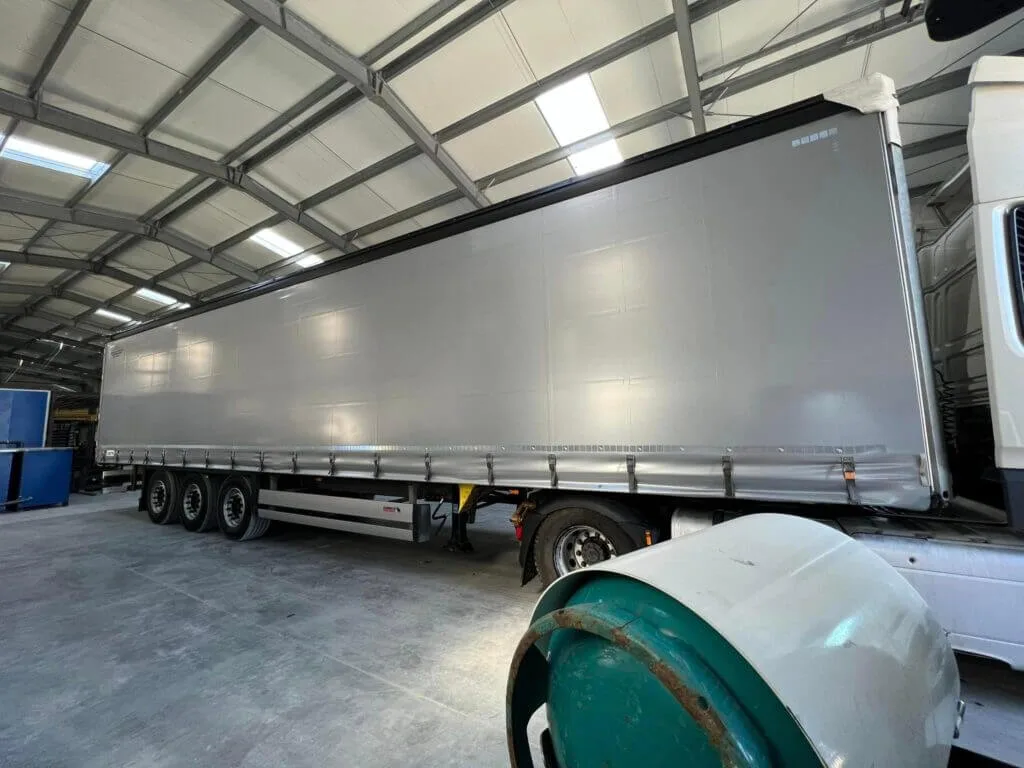 OKLEJANIE NACZEPY TIRA - OKLEJANIE TIRA