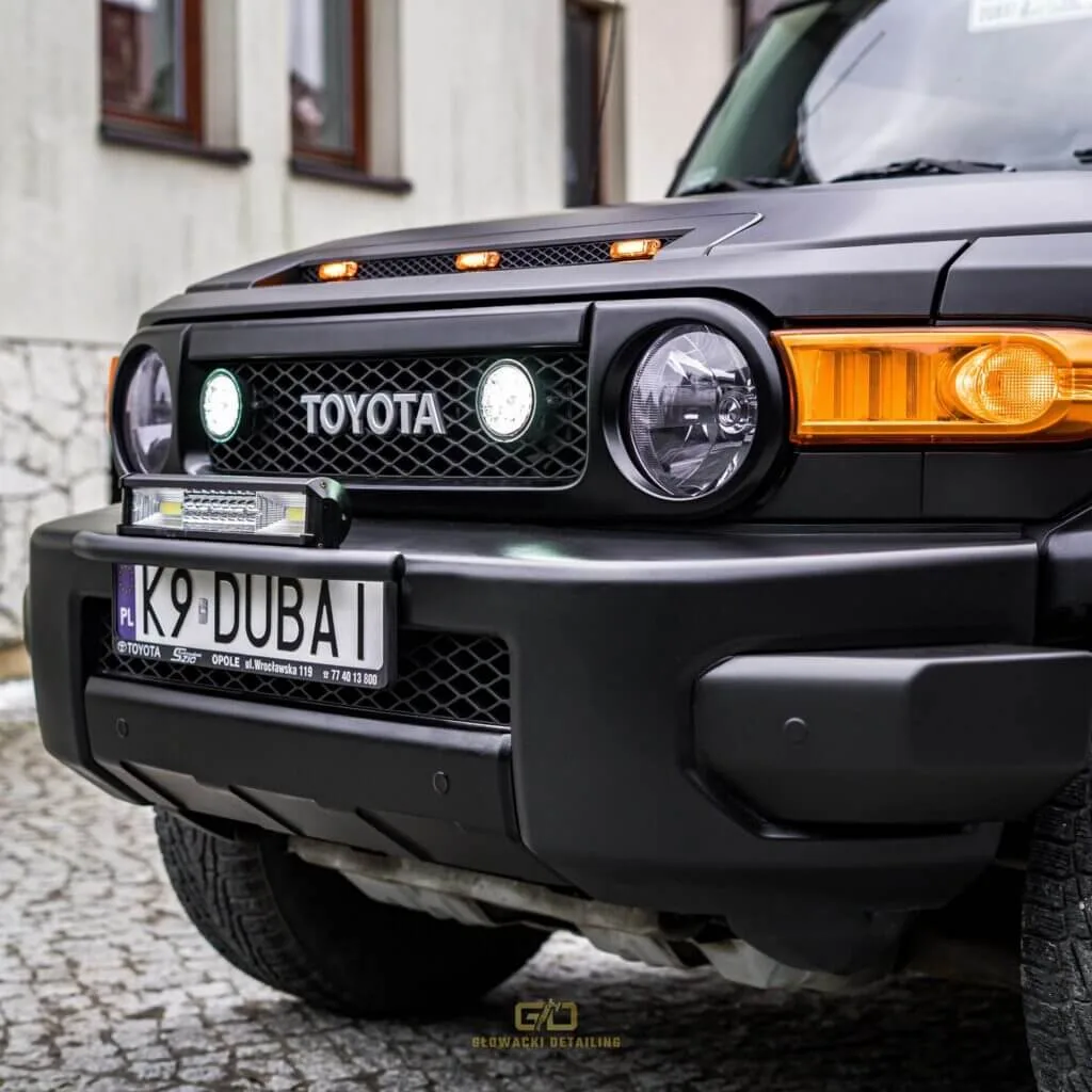 TOYOTA FJ – ZMIANA KOLORU FOLIĄ - TOYOTA FJ ZMIANA KOLORU