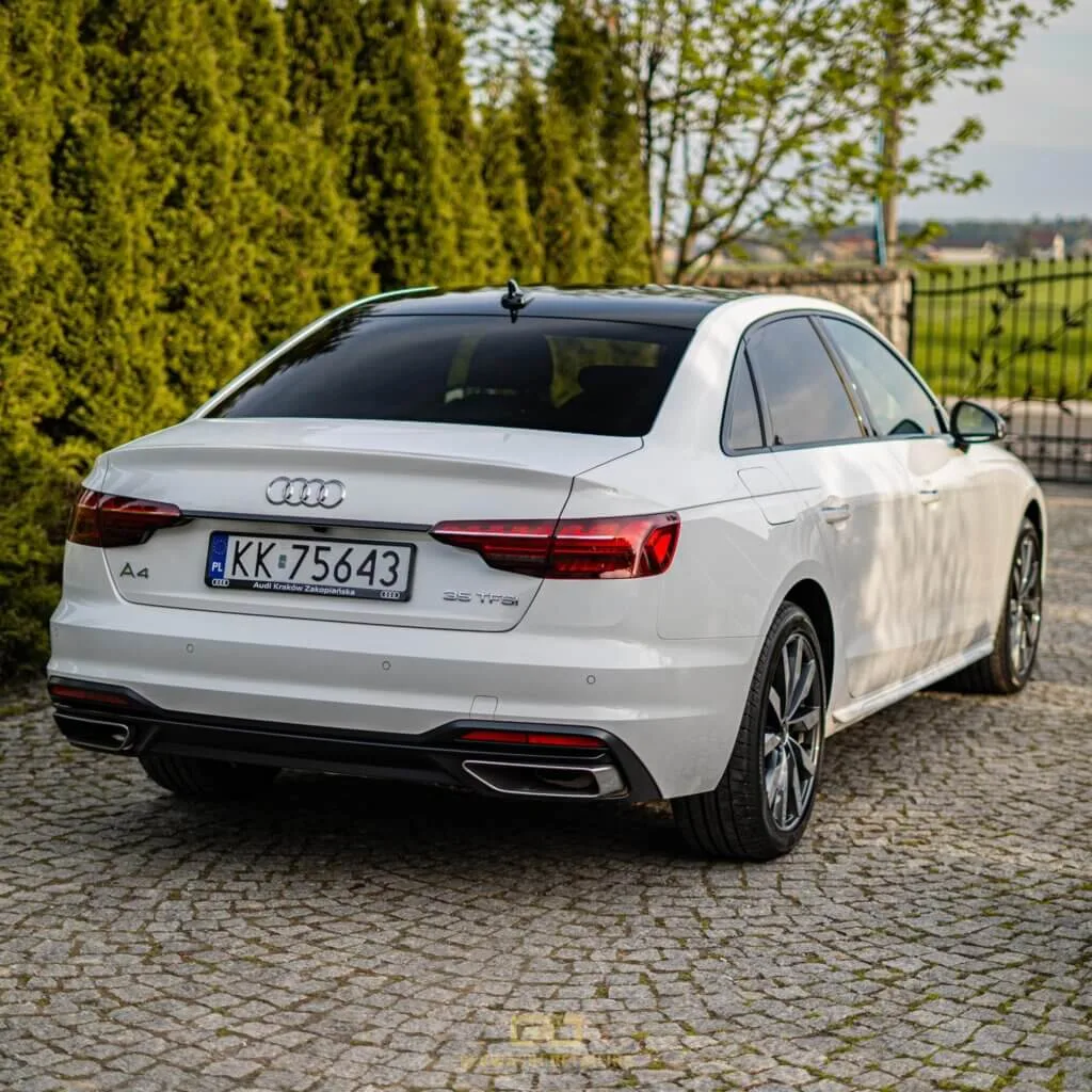 AUDI A4 BEZBARWNA FOLIA PPF + POWŁOKA CERAMICZNA - AUDI A4 FOLIA PPF CERAMIKA