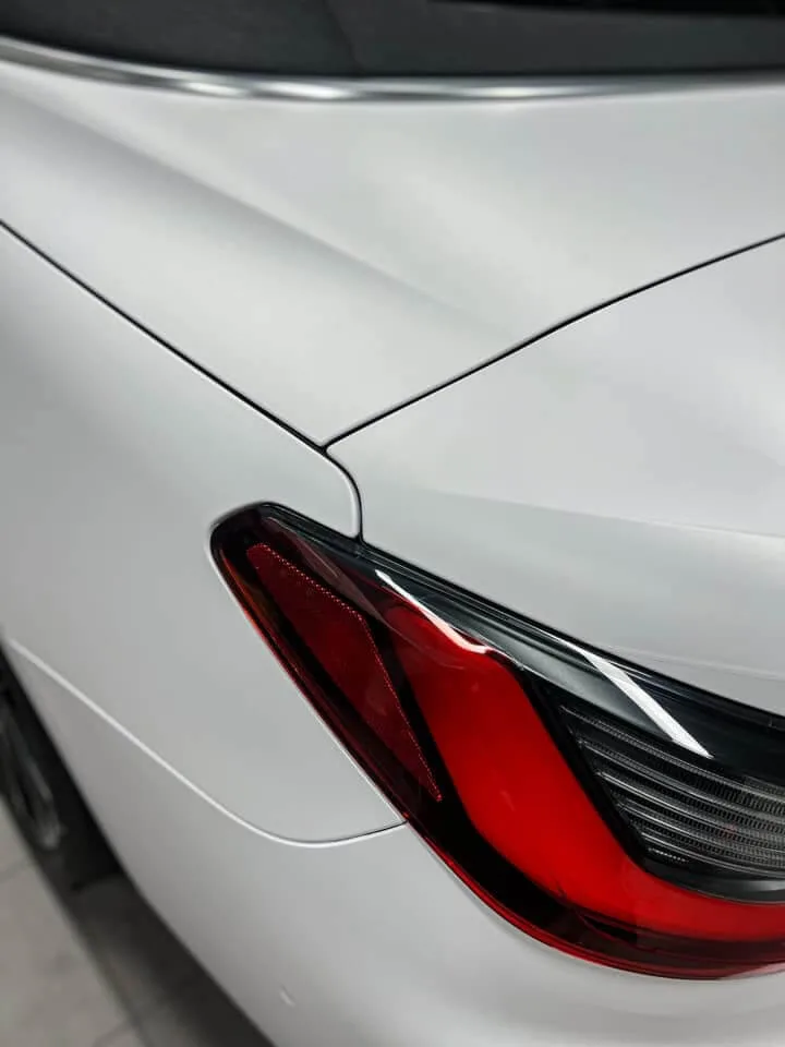 ZMIANA KOLORU FOLIA  BMW NA BIAŁY MAT - ZMIANA KOLORU BMW NA BIALY MAT13