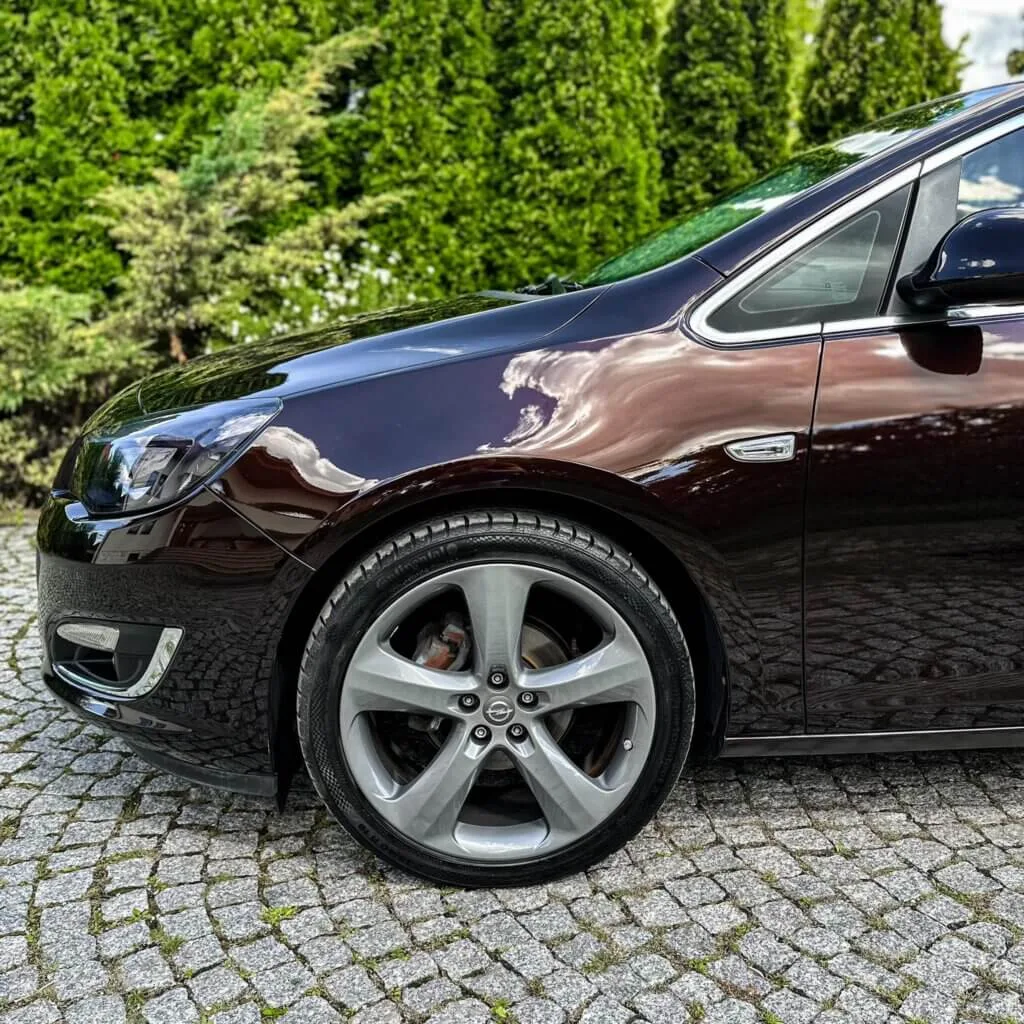 KOREKTA LAKIERU + POWŁOKA ELASTOMEROWA - KOREKTA LAKIERU ELASTOMER