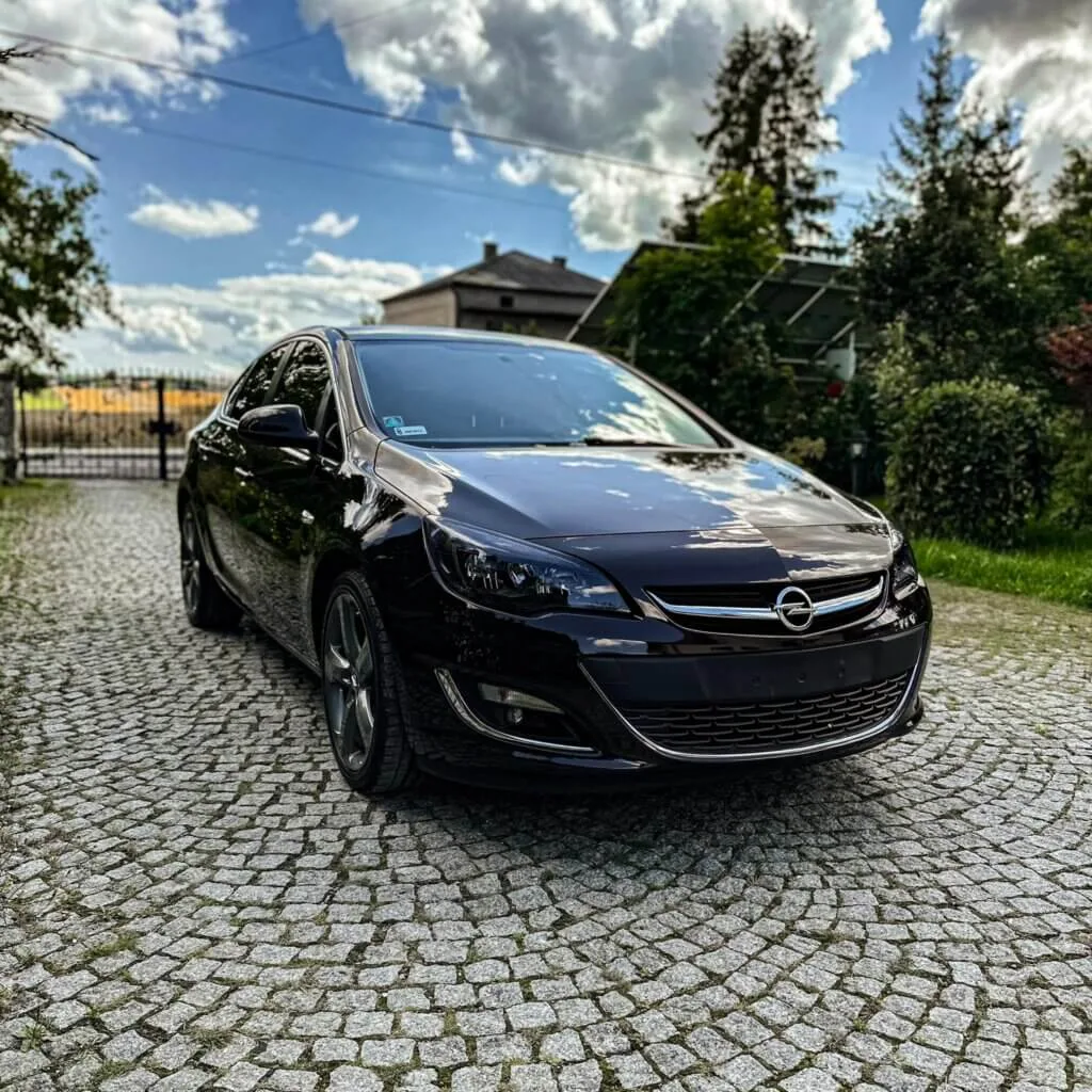 KOREKTA LAKIERU + POWŁOKA ELASTOMEROWA - KOREKTA LAKIERU ELASTOMER