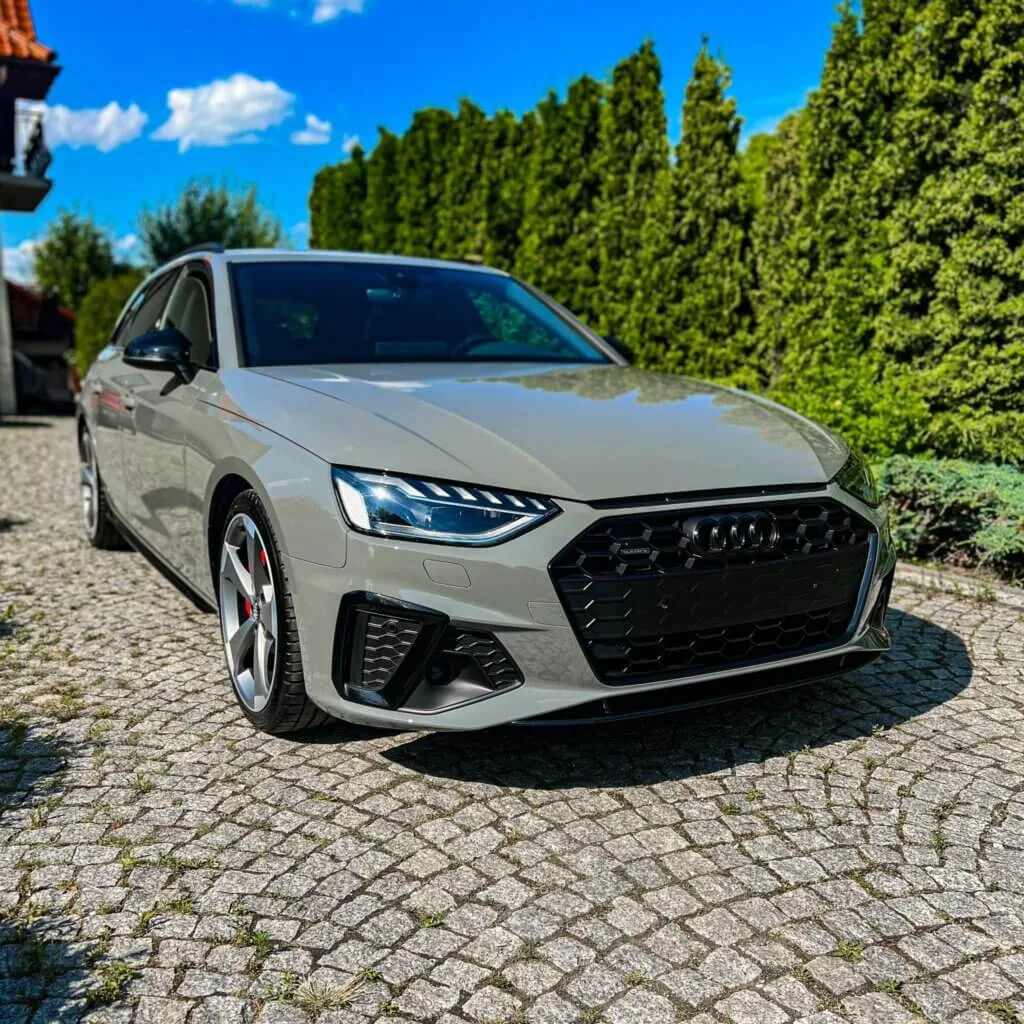 BEZBARWNA FOLIA PPF + CERAMIKA AUDI A4 - FOLIA PPF CERAMIKA