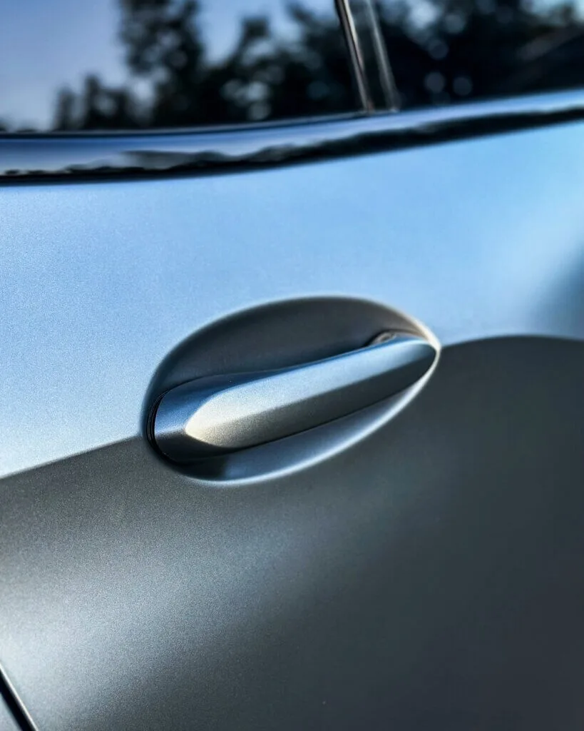 BMW X5 SKYSCARPER GREY ZABEZPIECZENIE LAKIERU FOLIA PPF - BEZBARWNA PPF FOLIA OCHRONNA PPF BMW X5 SKYSCARPER GREY FOLIA MATOW
