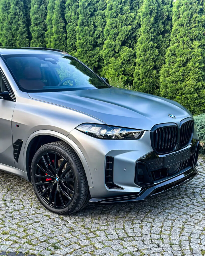 BMW X5 SKYSCARPER GREY ZABEZPIECZENIE LAKIERU FOLIA PPF - BEZBARWNA PPF FOLIA OCHRONNA PPF BMW X5 SKYSCARPER GREY FOLIA MATOW