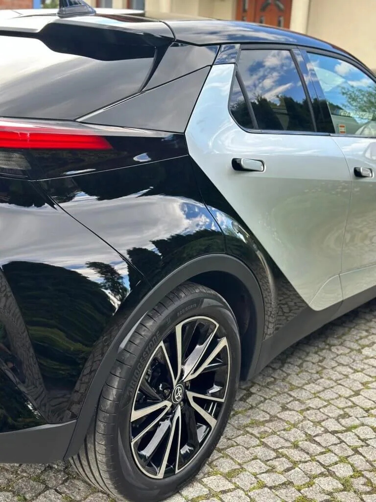 BEZBARWNA FOLIA PPF + CERAMIKA TOYOTA CH-R 2024 - TOYOTA CHR FOLIA PPF POWLOKA CERAMICZNA KONSERWACJA PODWOZIA