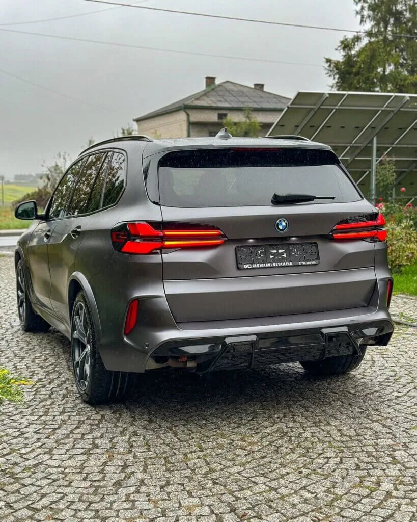 BMW X5 Zmiana koloru folią - BMW X5 Zmiana koloru folia