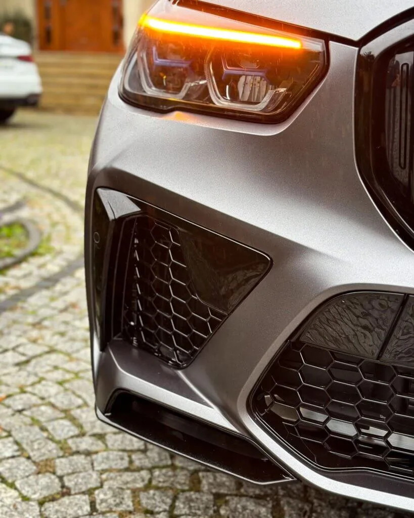 BMW X5 Zmiana koloru folią - BMW X5 Zmiana koloru folia