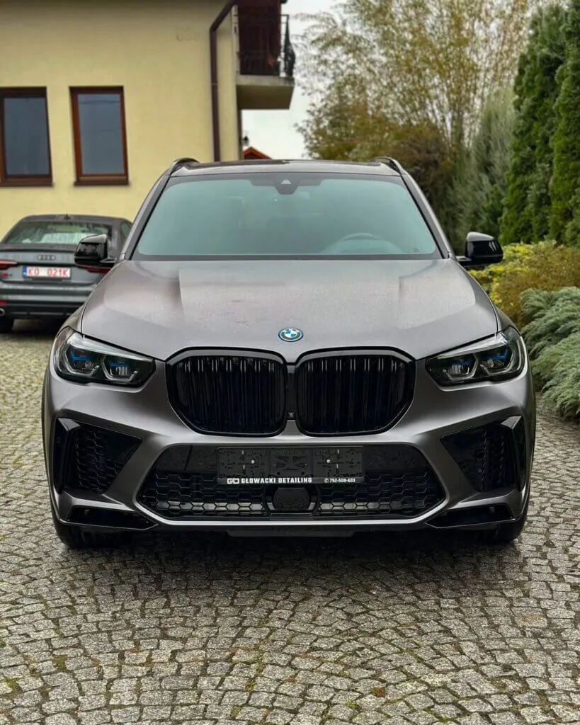 BMW X5 Zmiana koloru folią - BMW X5 Zmiana koloru folia