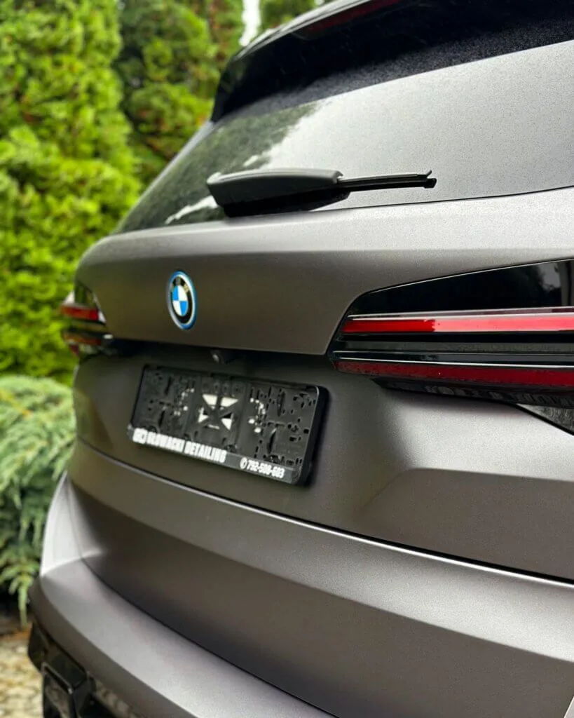 BMW X5 Zmiana koloru folią - BMW X5 Zmiana koloru folia