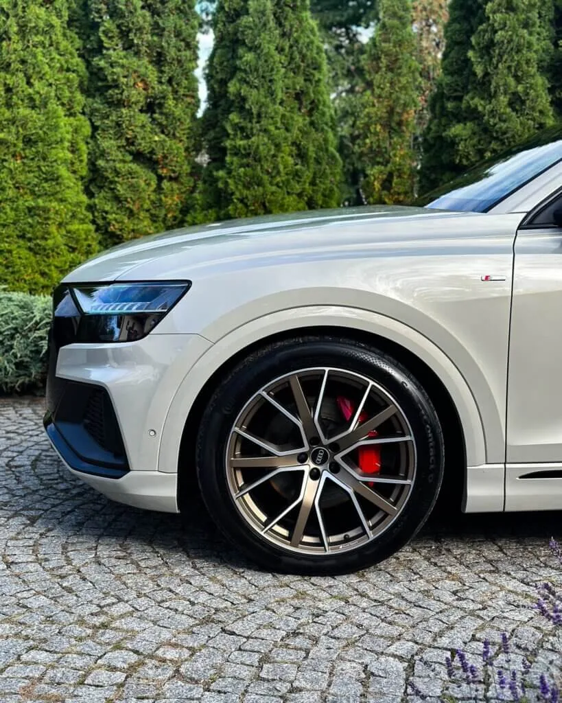 Korekta lakieru Audi Q8 - Korekta lakieru Audi Q