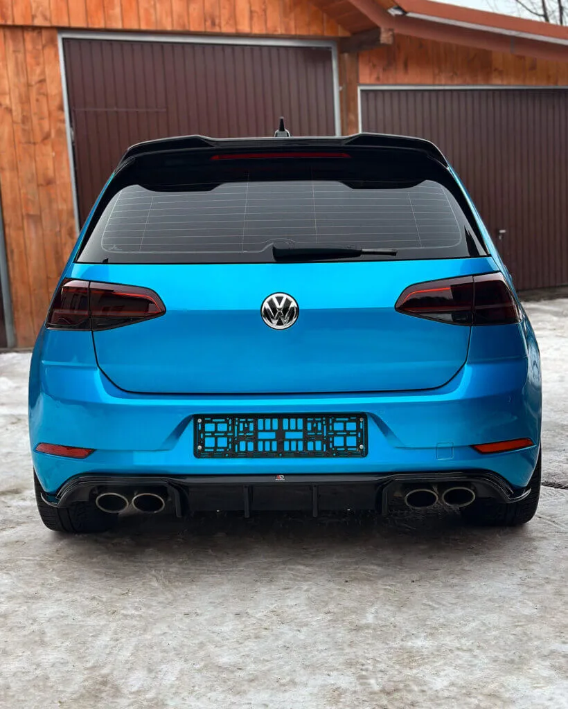 VW Golf R Zmiana Koloru Folią Winylową - VW Golf R Zmiana Koloru Folia Winylowa