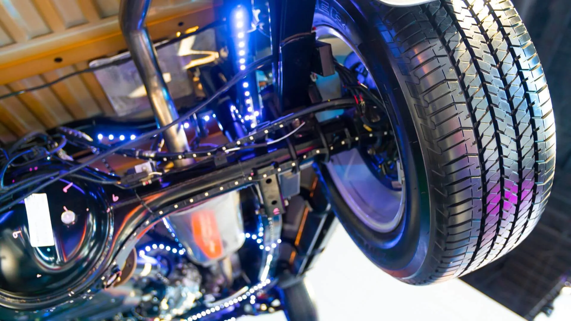 Od czego zależy cena konserwacji podwozia