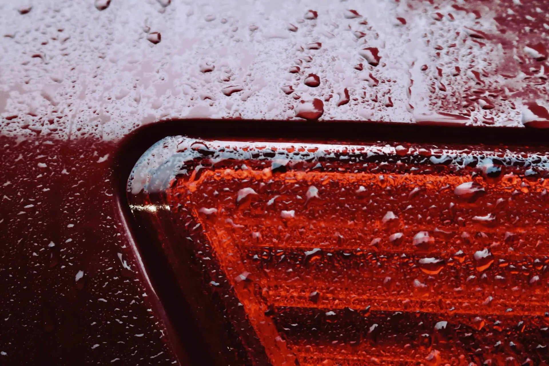 Jak zabezpieczyć samochód przed kwaśnymi deszczami - Jak zabezpieczyc samochod przed kwasnymi deszczami