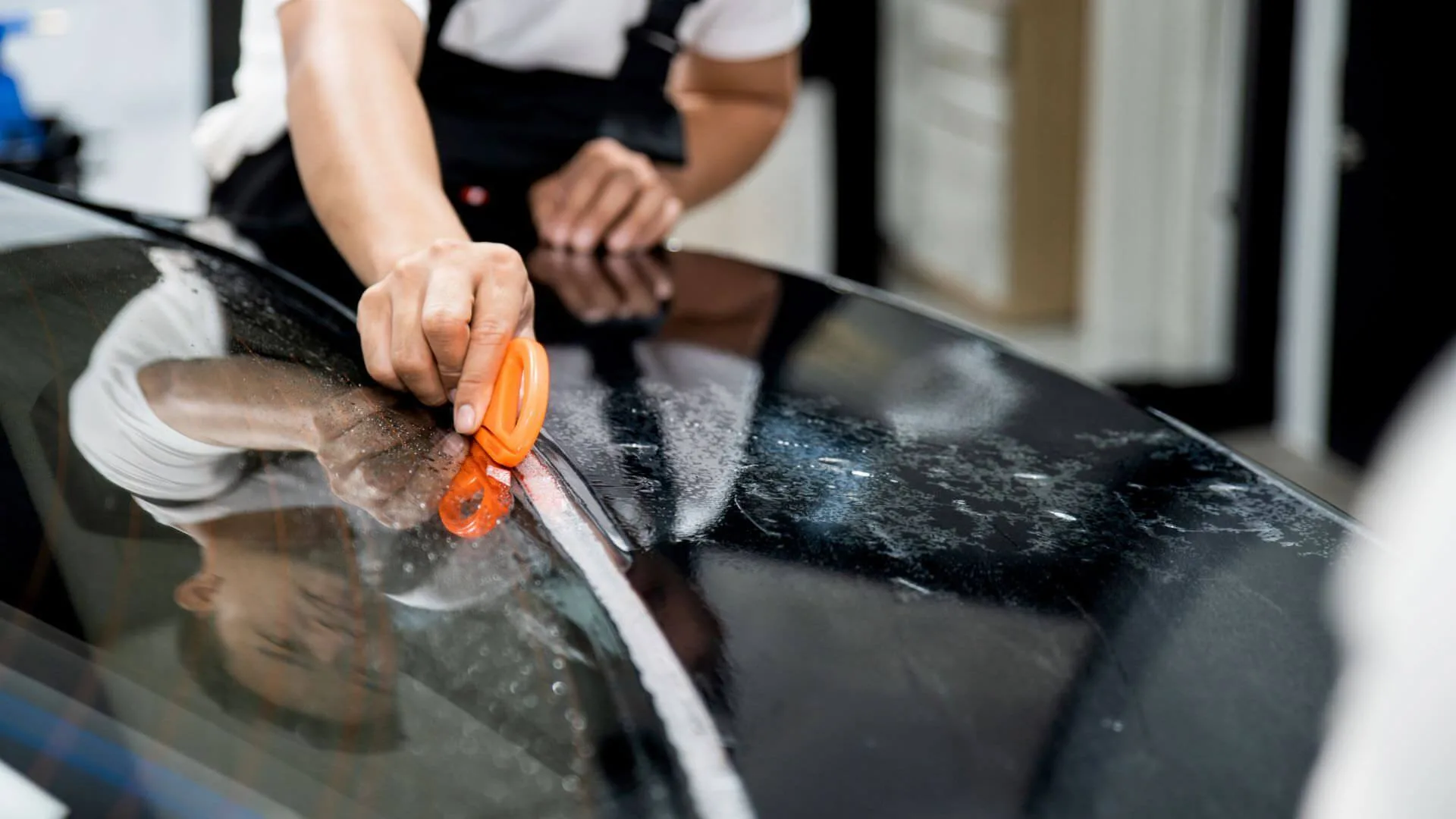 Jak dbać o auto oklejone folią ppf