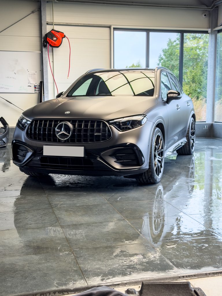 Mercedes GLC 2026 matowa folia PPF – przód w studiu w Wielmoży