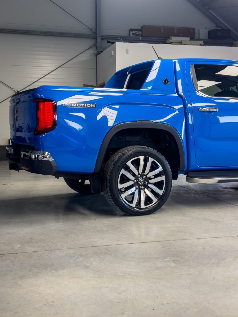 VW Amarok 4MOTION po korekcie lakieru – tył 3/4 – Głowacki Detailing