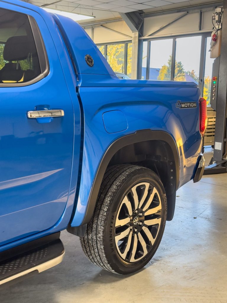VW Amarok – tylny błotnik i skrzynia po polerowaniu – Głowacki Detailing