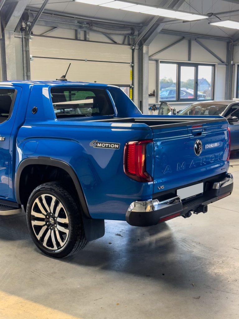 VW Amarok po korekcie lakieru – tył 3/4 – Głowacki Detailing